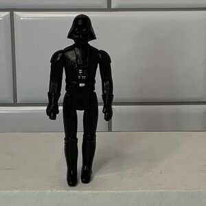 Vintage 1977 Kenner Star Wars First 12 Darth Vader Hong Kong 3.75" E